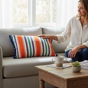 Dutch Heritage pillow 'Rode rok'